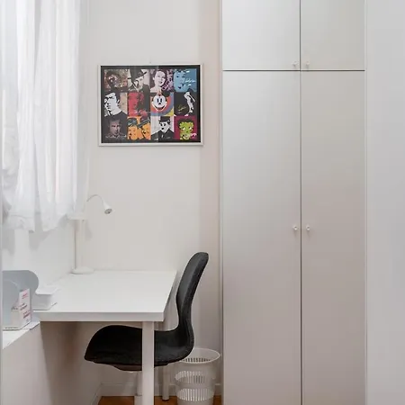 A 150m Due Torri, Loft Elegante In Centro Storico Appartement