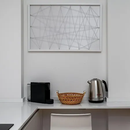 Appartement A 150m Due Torri, Loft Elegante In Centro Storico